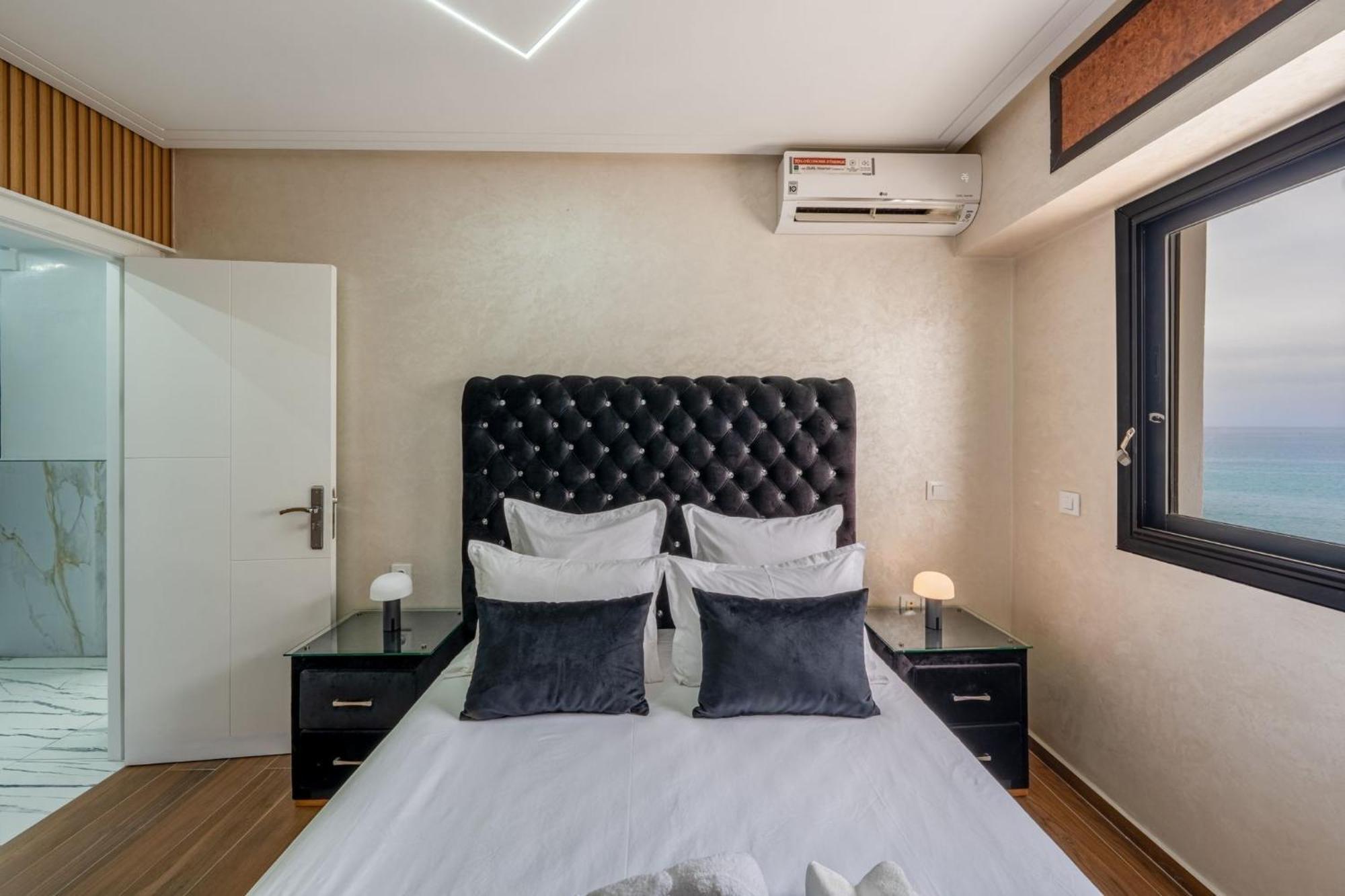 Apartment Sea View, 3 Bedrooms 82 Tangier